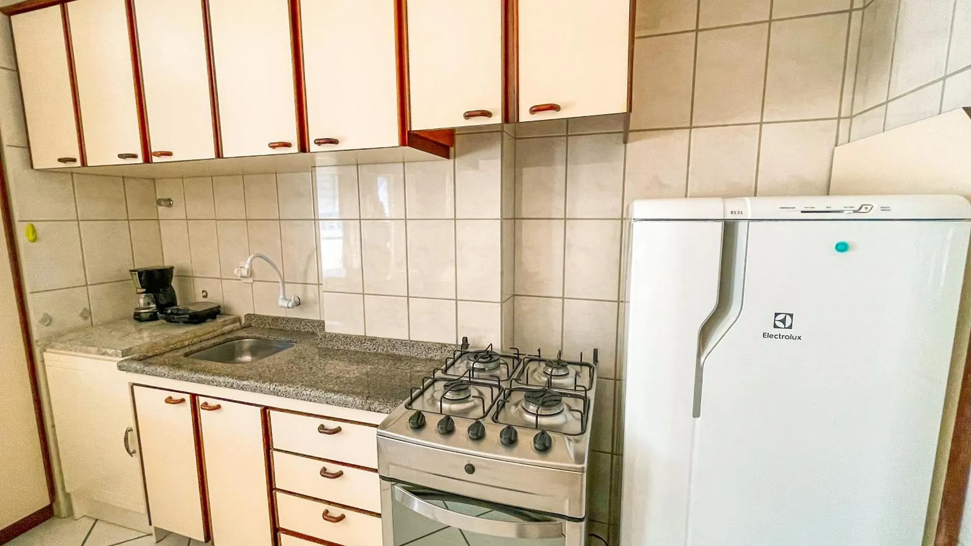 Apartment Studio No Centro: Piscina, Academia E Garagem N209 Florianopolis